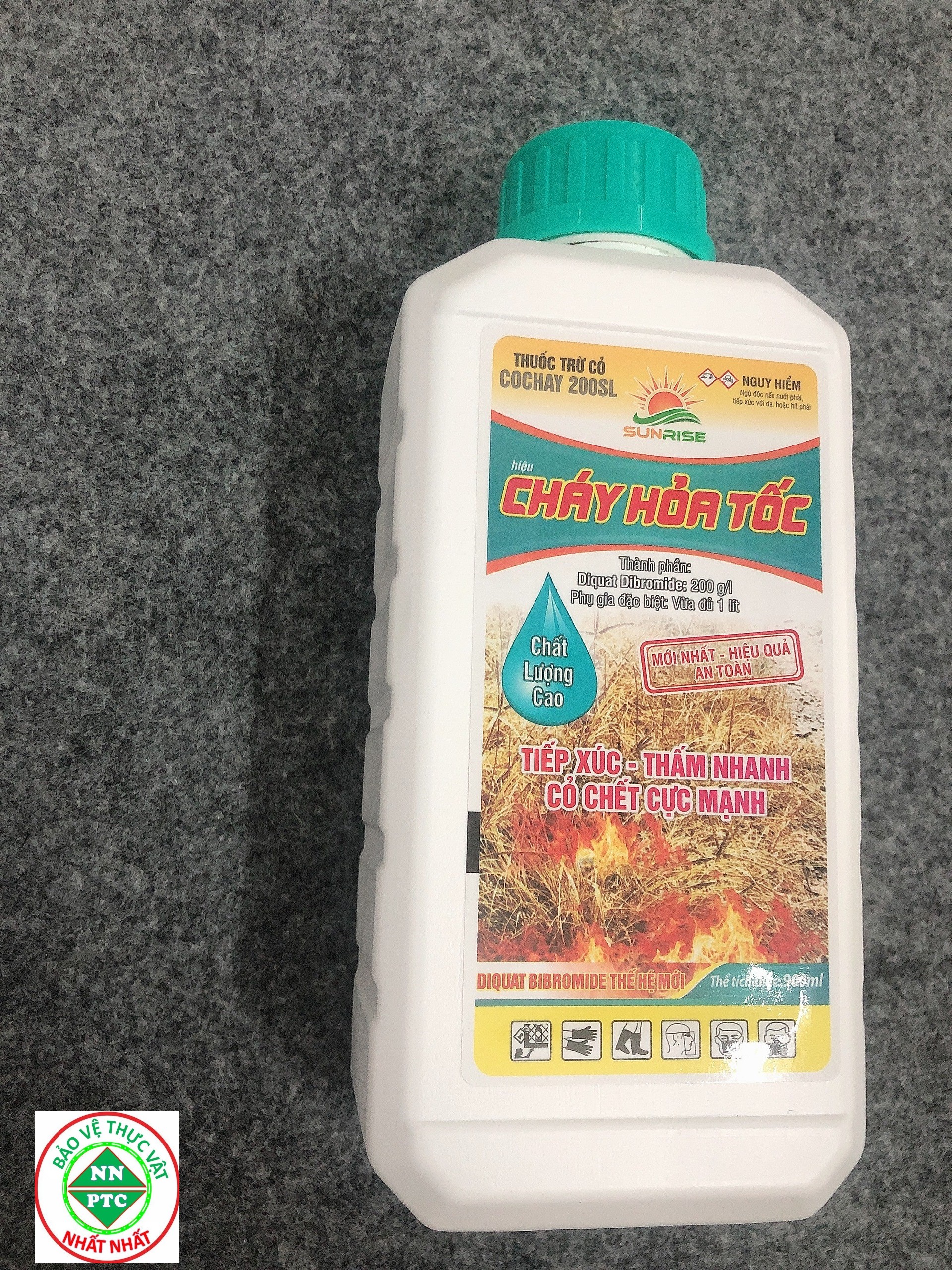 Thuốc trừ cỏ CoChay 200SL Cháy Hỏa Tốc 900ml