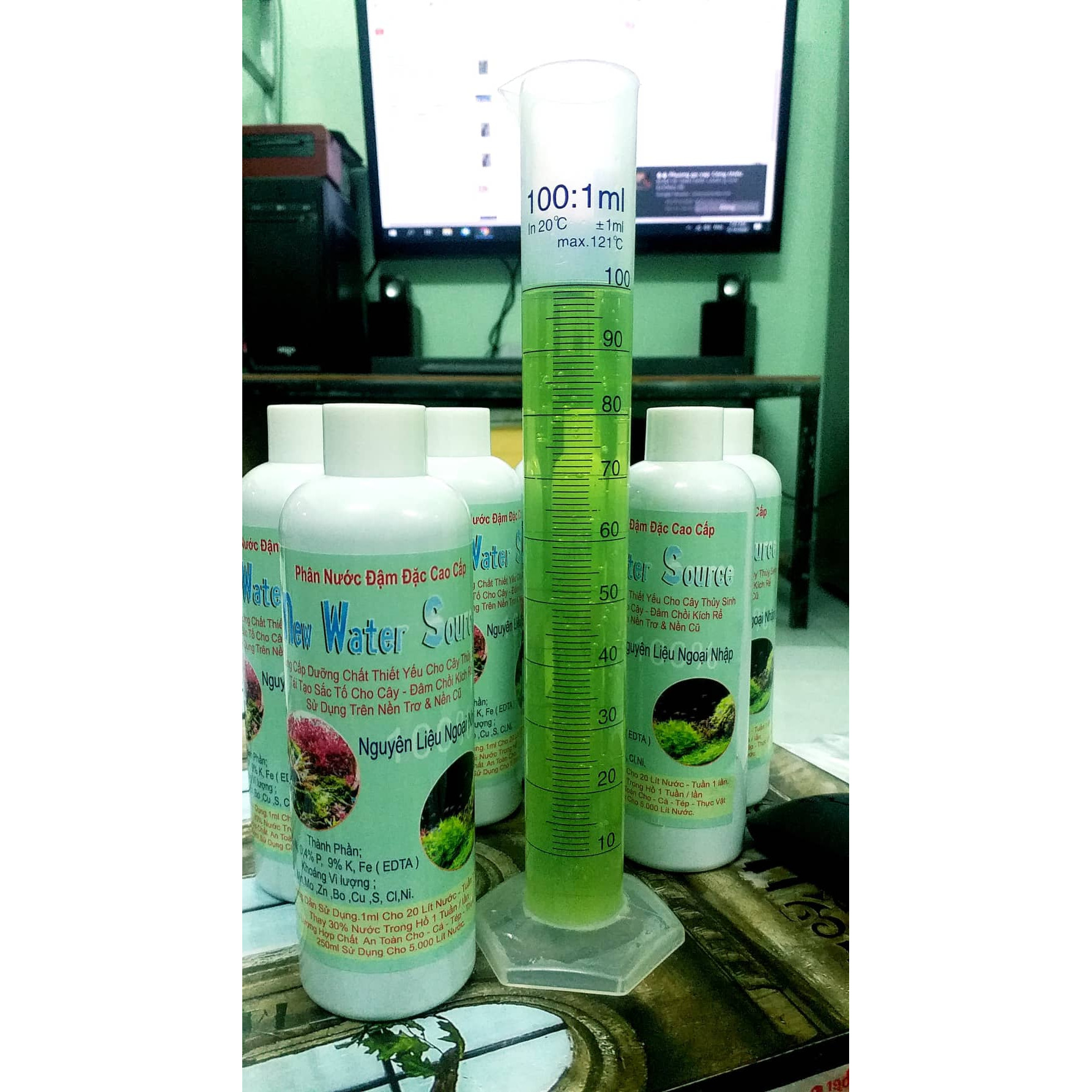 Phân Thủy Sinh Đậm Đặc - Chai 250ml - Loại Cao Cấp