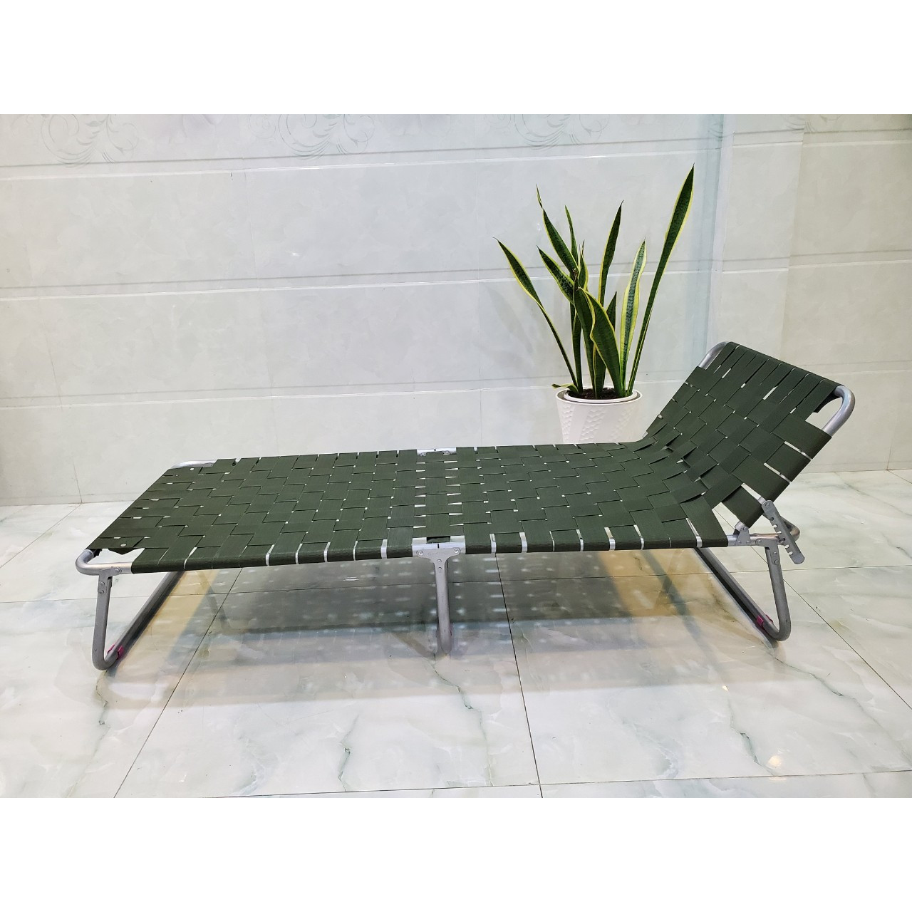 Giường xếp vải dù khung sắt cỡ lớn GX03  - Xanh lá đậm - 190cm x75cm x 35 cm