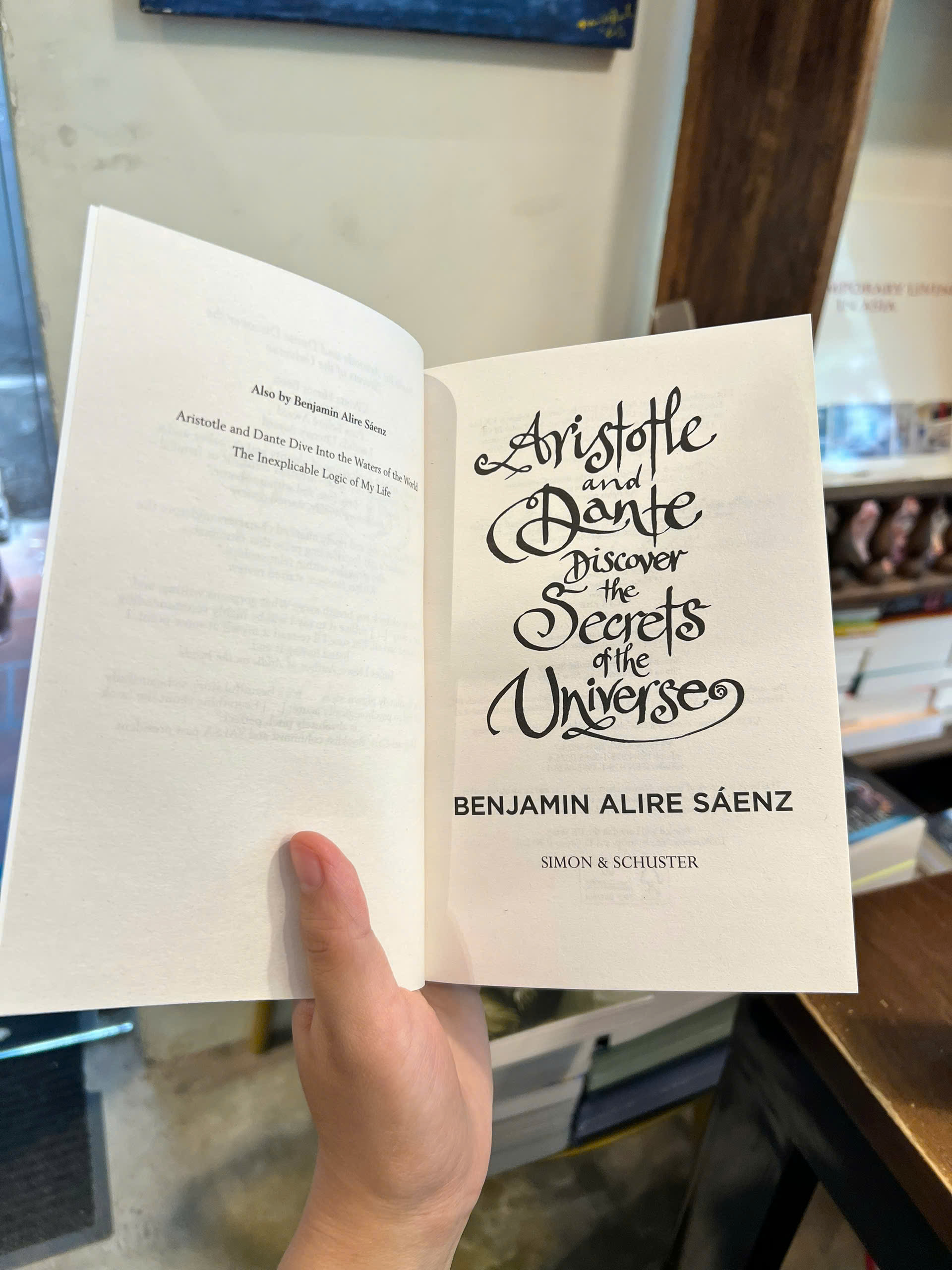 Sách - Aristotle and Dante Discover the Secrets of the Universe | Young Adult / LGBTQ+ / Ngoại văn