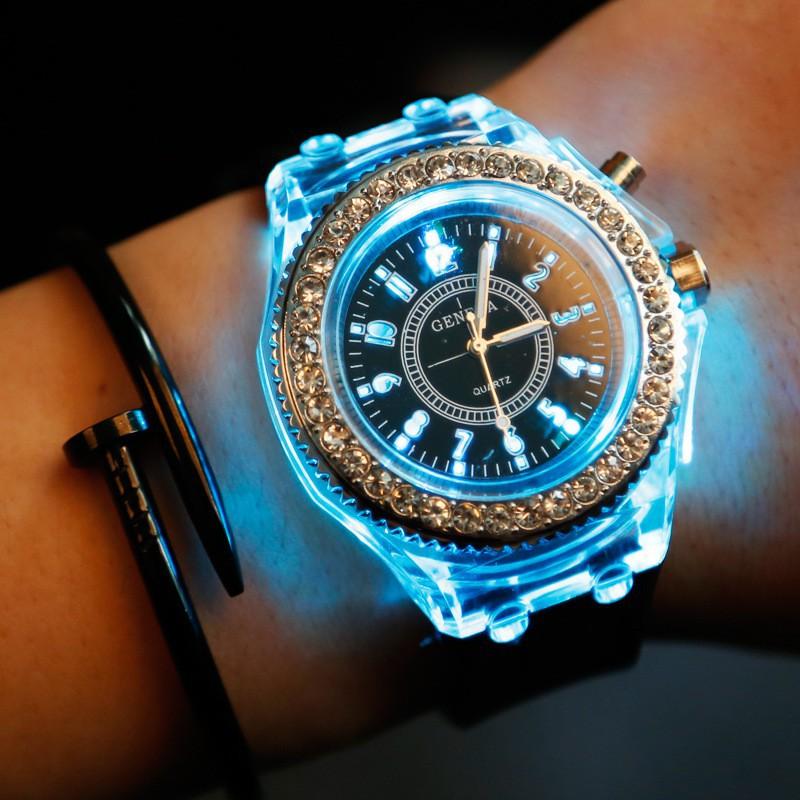Đồng hồ LED nam nữ phát sáng cực đẹp