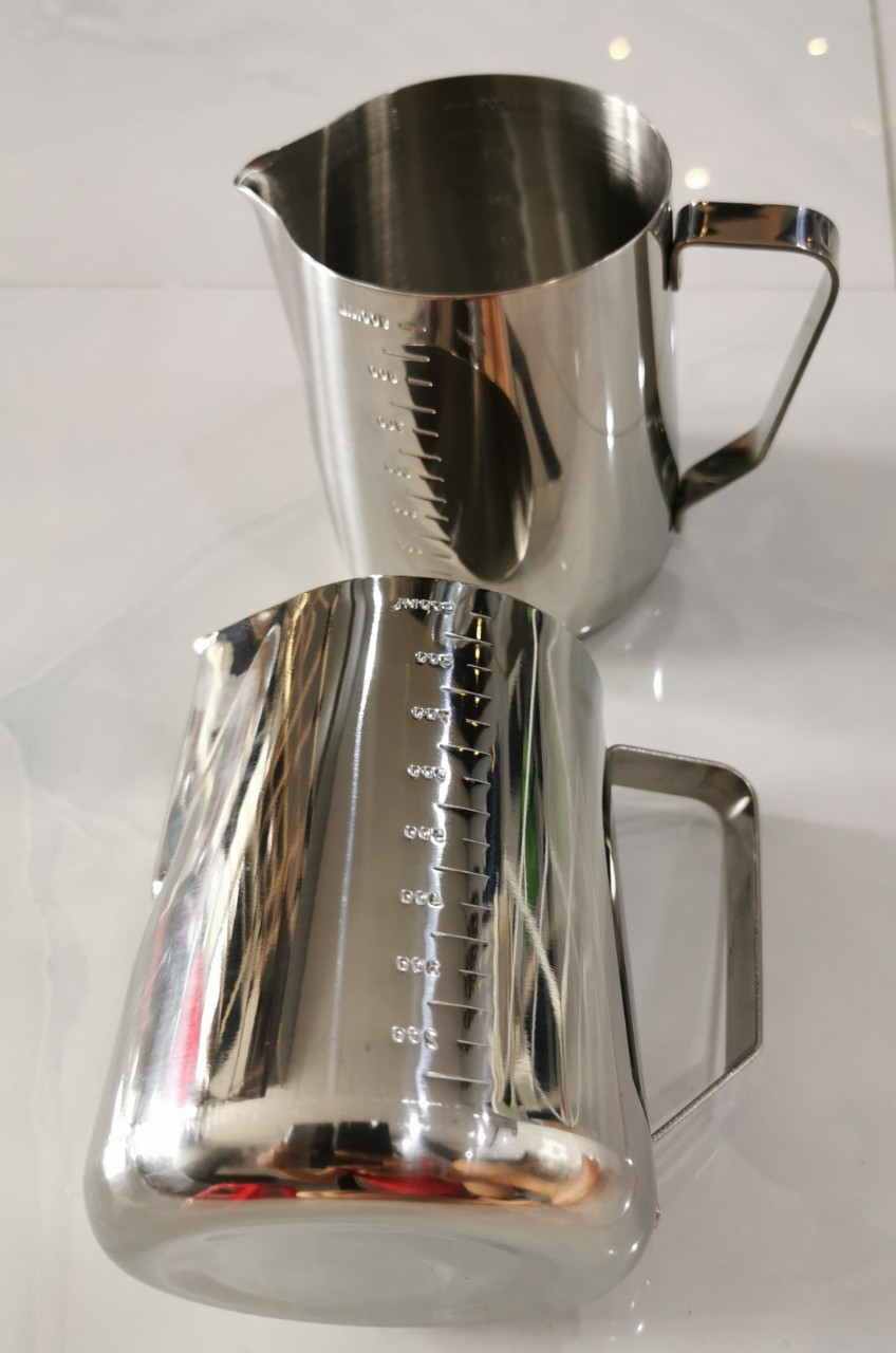 Bộ 2 ca đánh sữa inox có vạch chia 550ml