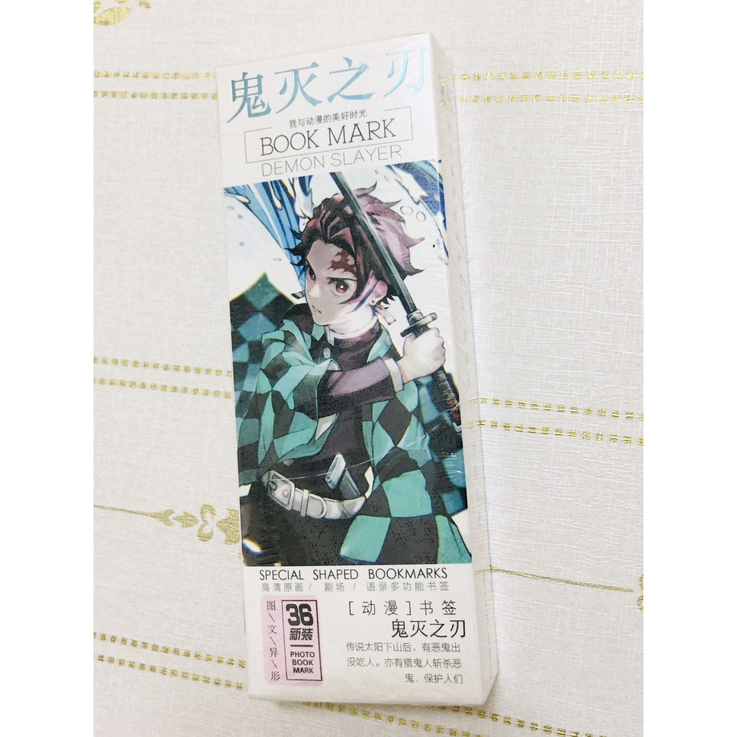 Bookmark Hộp 36 Đánh Dấu Sách Kimetsu No Yaiba (giao mẫu ngẫu nhiên)