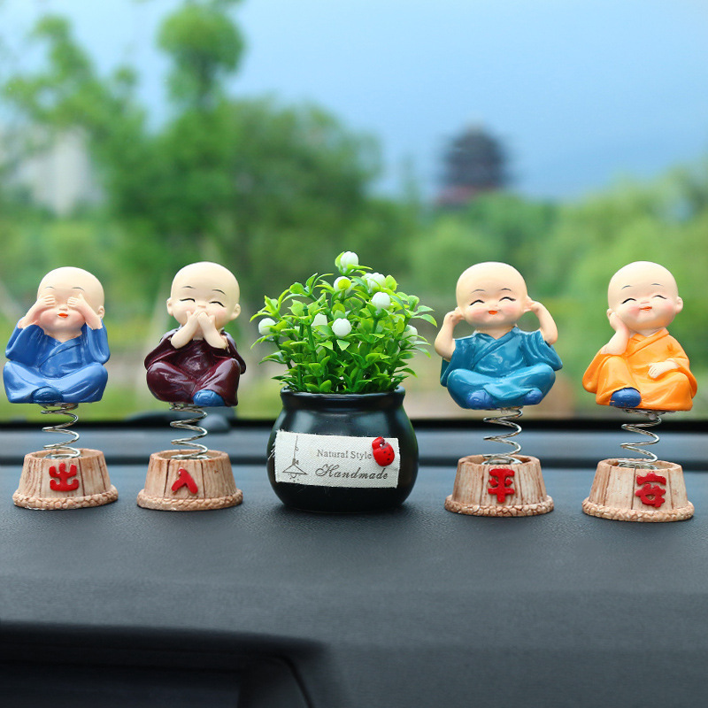 Combo 4 Tượng chú tiểu trang trí taplo ô tô, tượng nhà sư để taplo, đồ trang trí taplo ô tô
