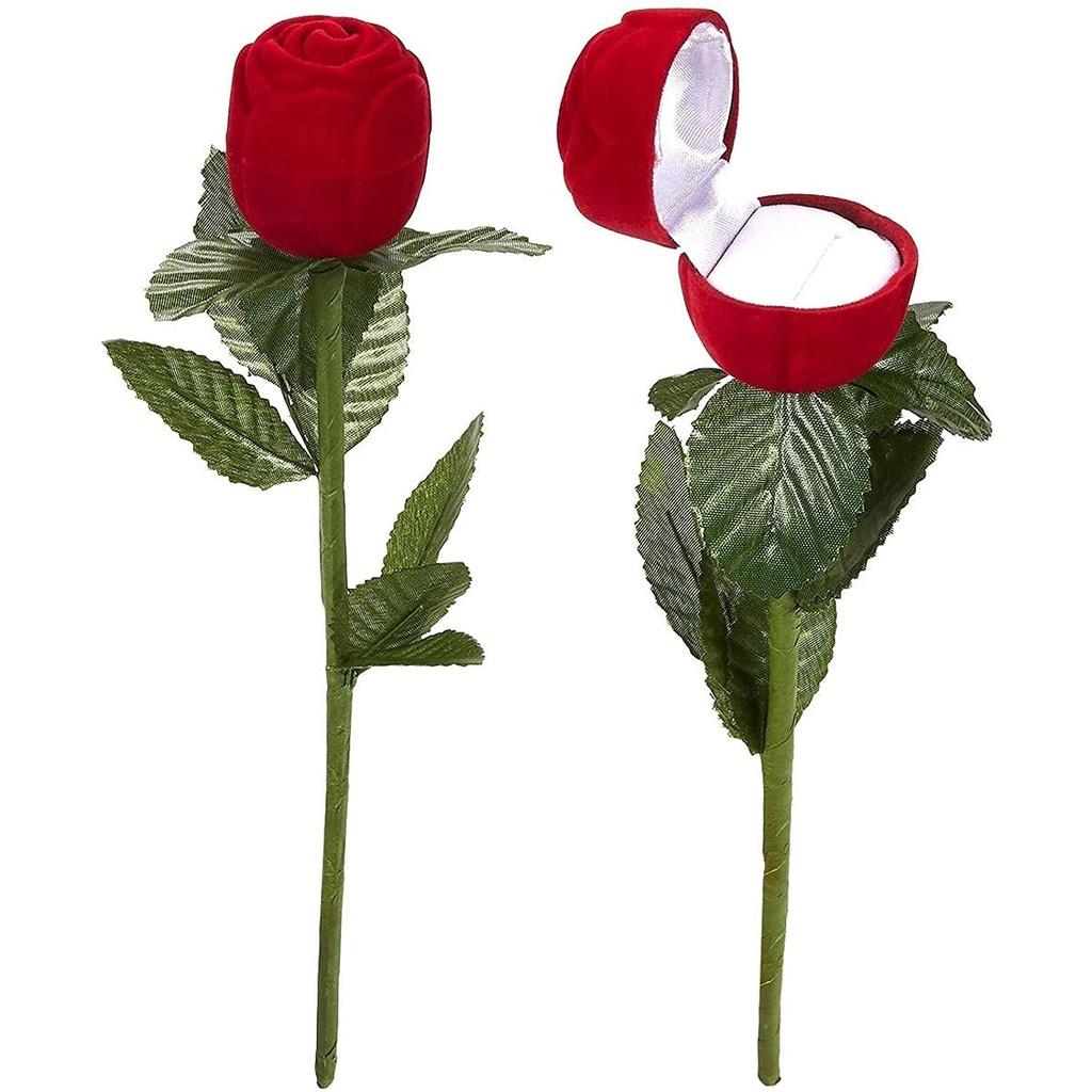 Hoa hồng nhung đựng nhẫn cưới