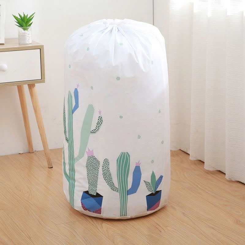 Túi Đựng Chăn Màn Quần Áo Đa Năng Chống Ẩm Xuất Nhật Cỡ Lớn Có Dây Rút (Họa tiết ngẫu nhiên)- Henrysa