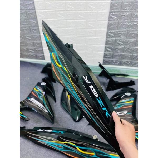 Tem rời exciter 150 đen tem lửa, tặng kèm set logo, tem 3 lớp không bay màu