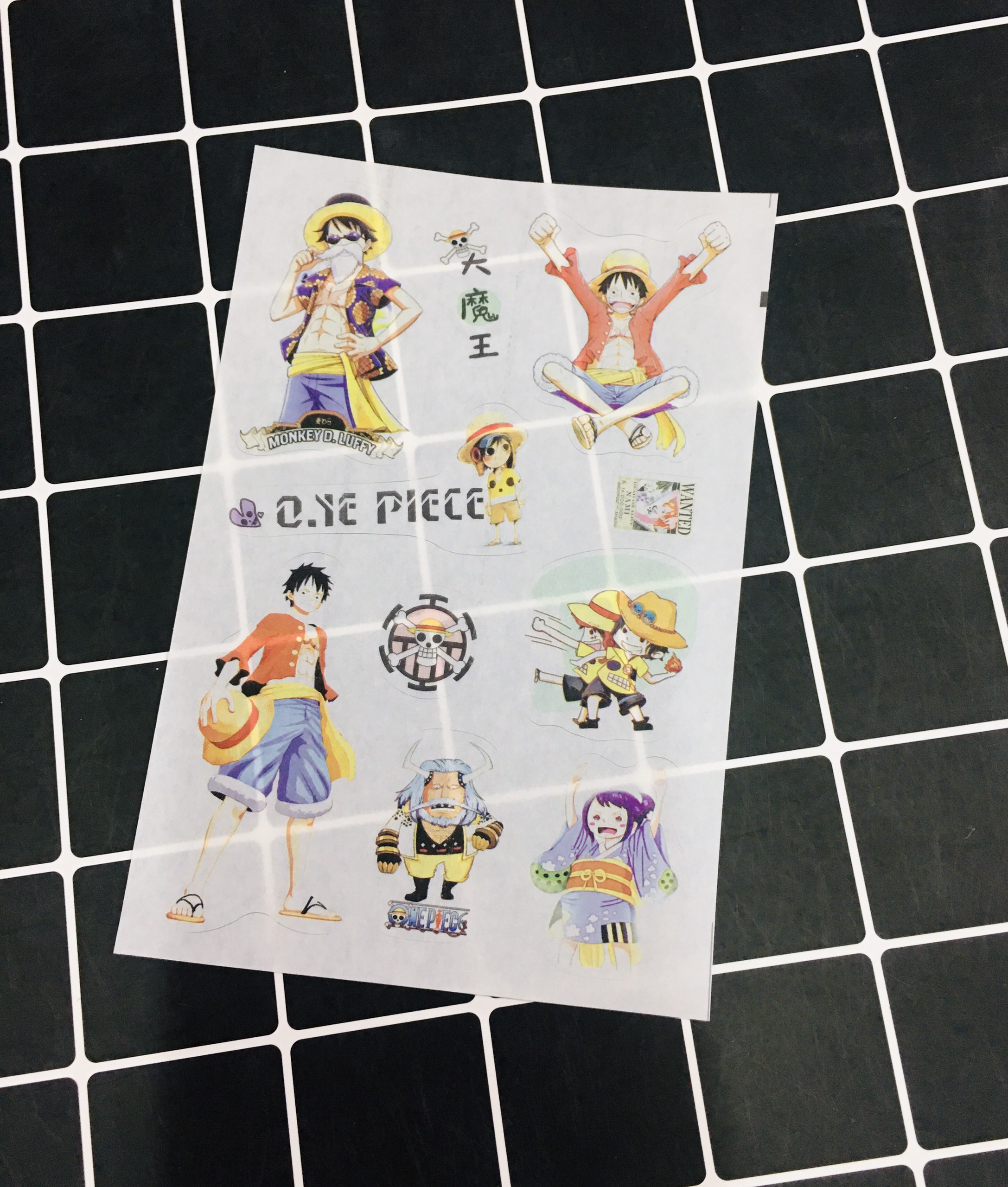 Hình Dán One Piece sticker set 6 bảng ( khoảng 60 miếng ảnh )