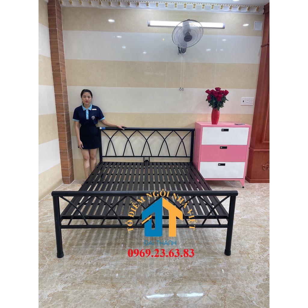Giường sắt kiểu gỗ cao cấp 140×200 hàng giá xưởng miễn phí giao hàng lắp đặt tận nơi
