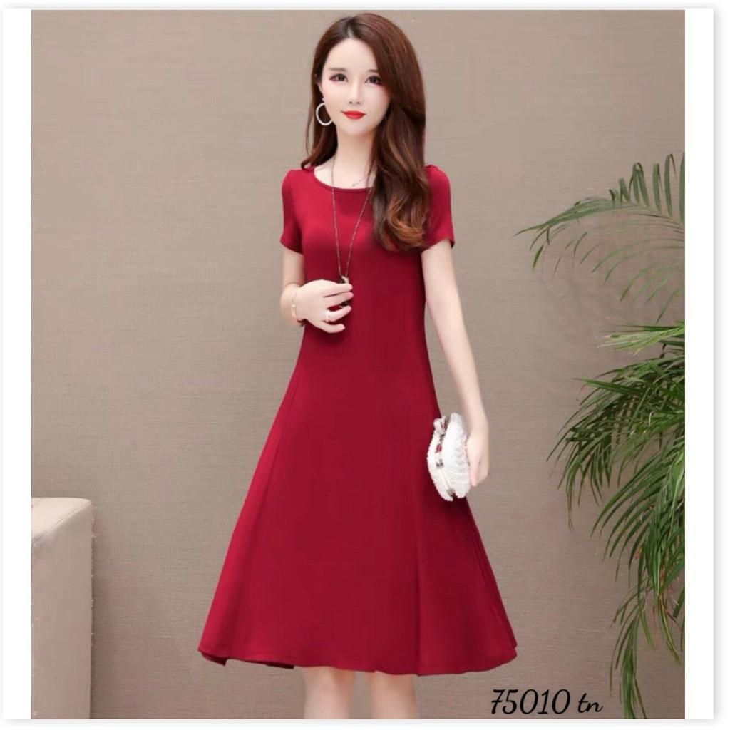 ĐẦM ĐŨI QUÃNG CHÂU,THIẾT KẾ HỌA TIẾT TRƠN NHƯNG KHÔNG KÉM PHẦN SANG TRỌNG MẪU MỚI NHẤT HIỆN NAY