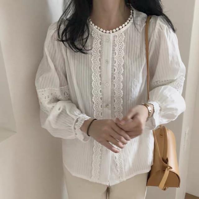 Áo Sơ Mi Nữ Cổ Tròn Viền Ren Tay Bồng Ullzzang