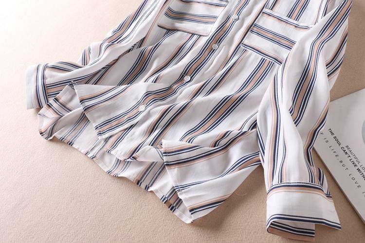 Áo sơ mi nữ Haint Boutique, Áo sơ mi trắng dài tay phối màu kẻ sọc phong cách công sở Sm86