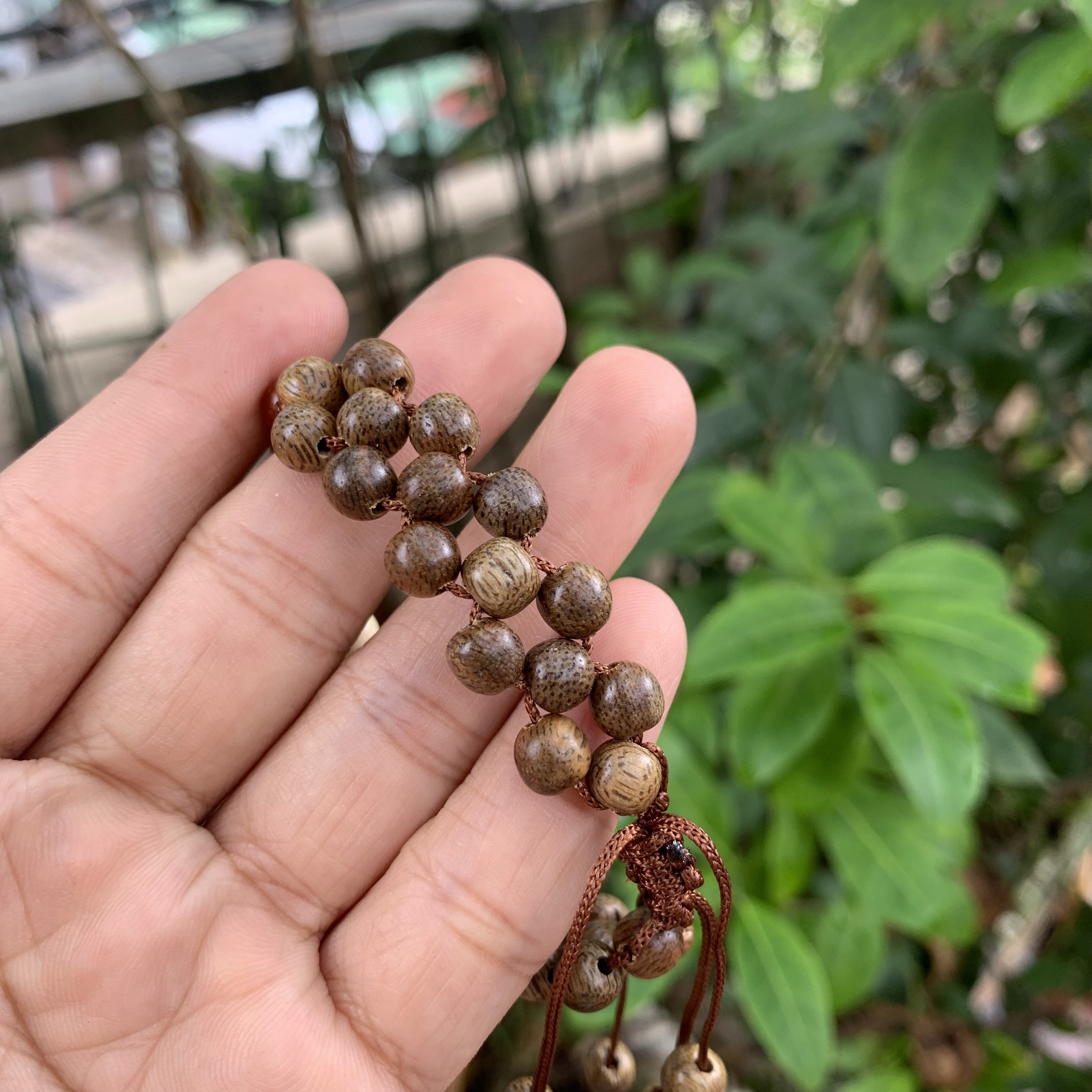 Vòng tay gỗ trầm hương mix Hoa sen (BH697) An Yên - Thịnh Vượng - Trầm Tốc Việt - Bracelet of HAHANCO