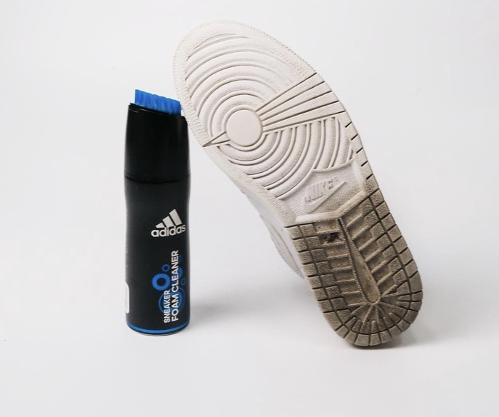 Chai Vệ Sinh Giặt Giày Kèm Đầu bàn chải Adidas - Hàng Chính Hãng