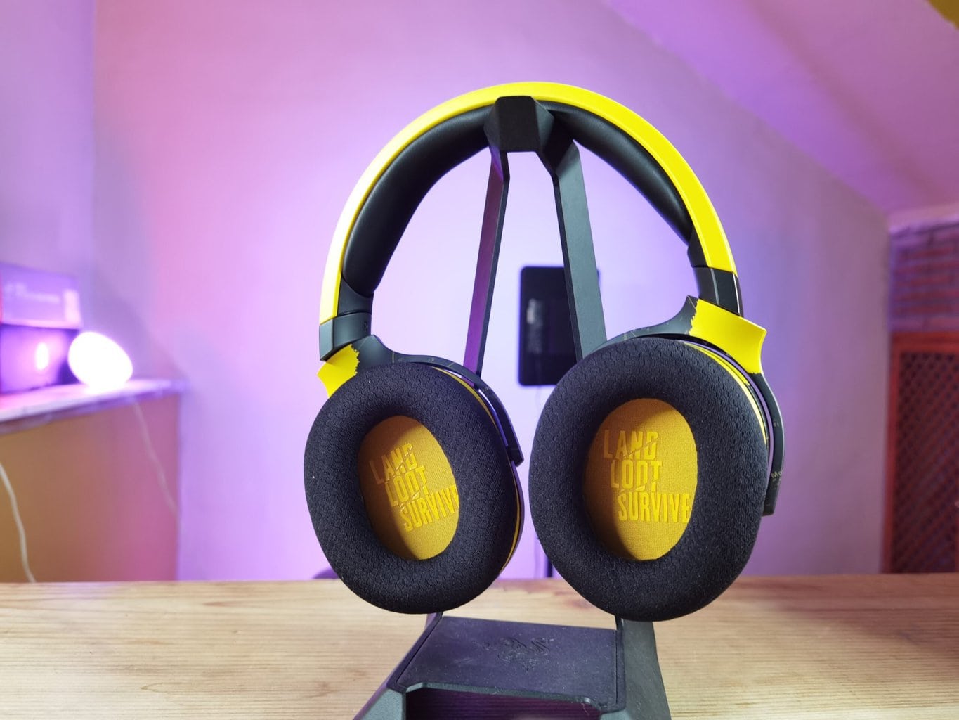 Tai nghe không dây chùm đầu Razer Barracuda X -Wireless Multi-Platform Gaming and Mobile Headset-PUBG: Battlegrounds Edition_Mới, hàng chính hãng