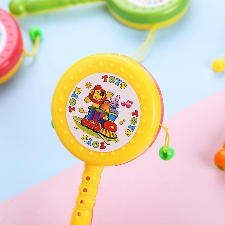 Trống lắc cho trẻ kích thích khả năng nghe nhìn