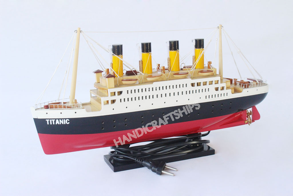Tàu Trang Trí Titanic mô hình 40 (Có Điện)
