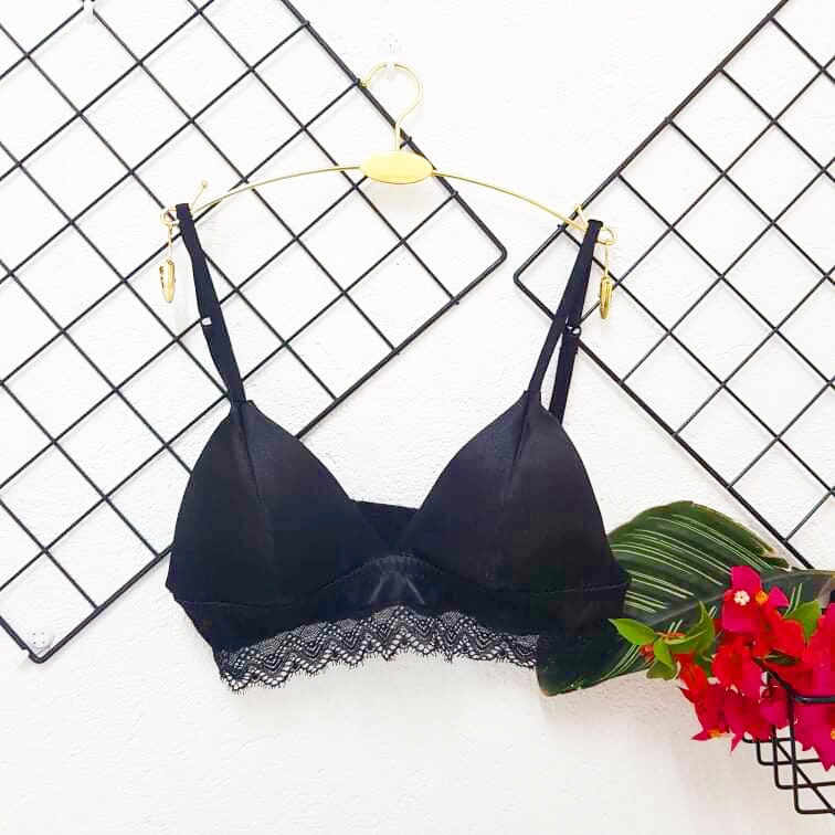 Áo lót bralette croptop lụa đen của nhà eros
