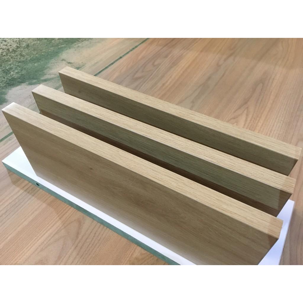 Bộ 3 kệ gỗ treo tường kích thước 400x150mm, tặng kèm phụ kiện lắp ráp