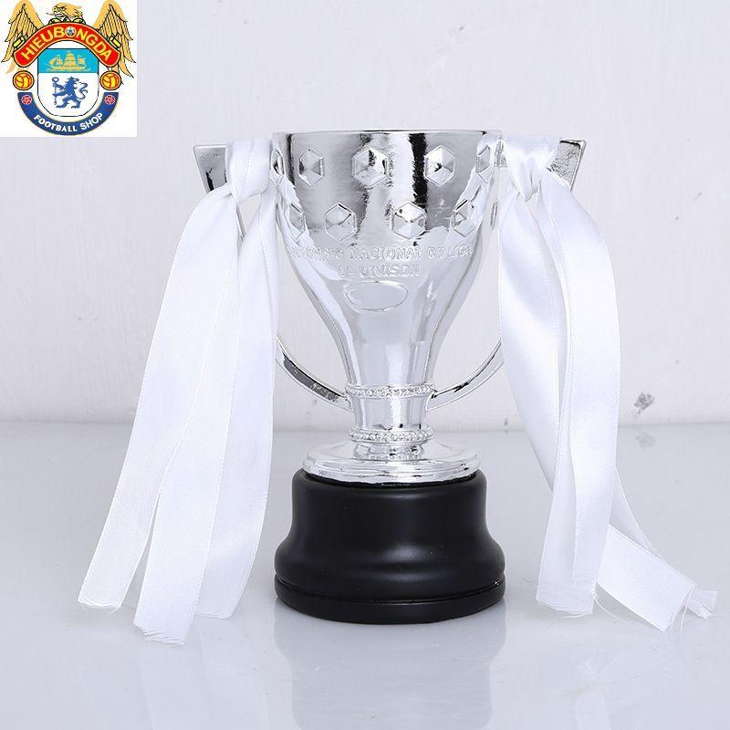 Cup Laliga giải vô địch bóng đá quốc gia Tây Ban Nha làm quà lưu niệm làm giải thưởng cho mọi giải đấu