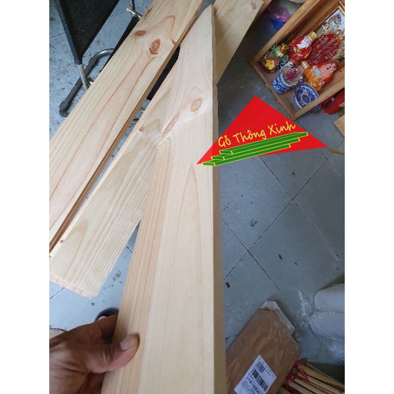 Thanh gỗ thông mới đẹp dài 80cm, rộng 10cm, dày 1.5cm được bào láng đẹp 4 mặt có thể dùng làm kệ, trang trí, ốp tường