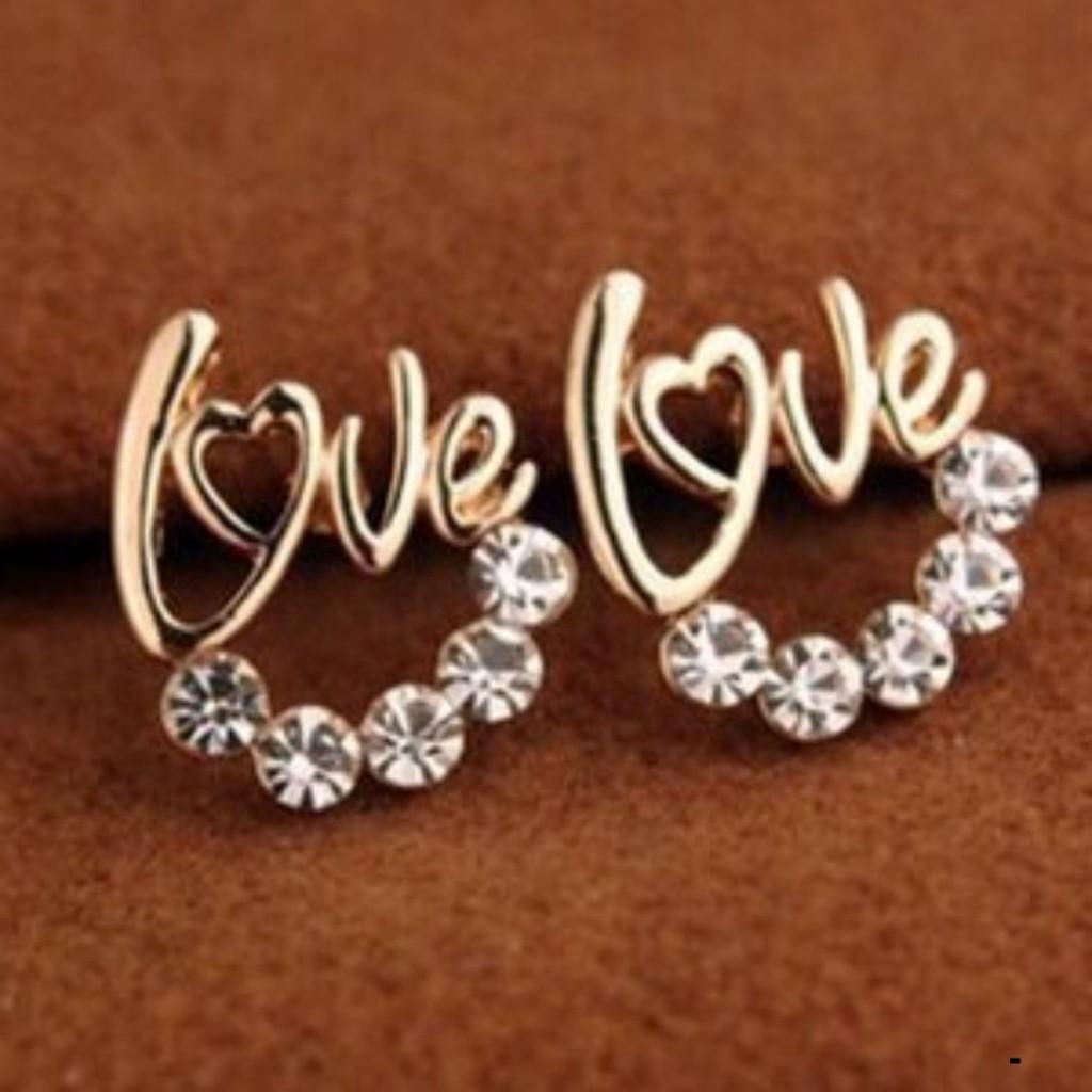 Khuyên Tai Hình Chữ Love Đính Đá Màu Vàng Gold Thanh Lịch Độc Đáo Hợp Thời Trang Cho Nữ