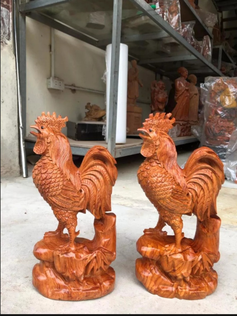 Tượng con Gà gỗ hương nguyên khối siêu đẹp cao 30cm