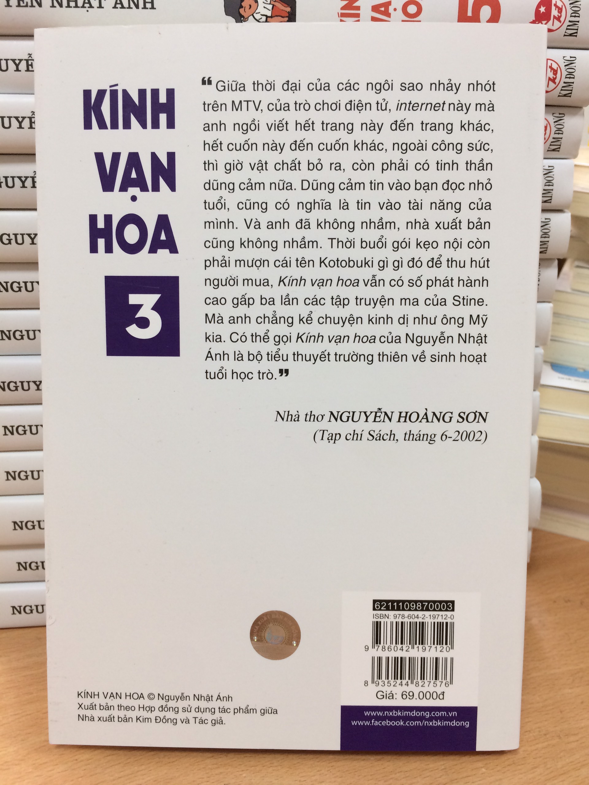 KÍNH VẠN HOA - TẬP 3
