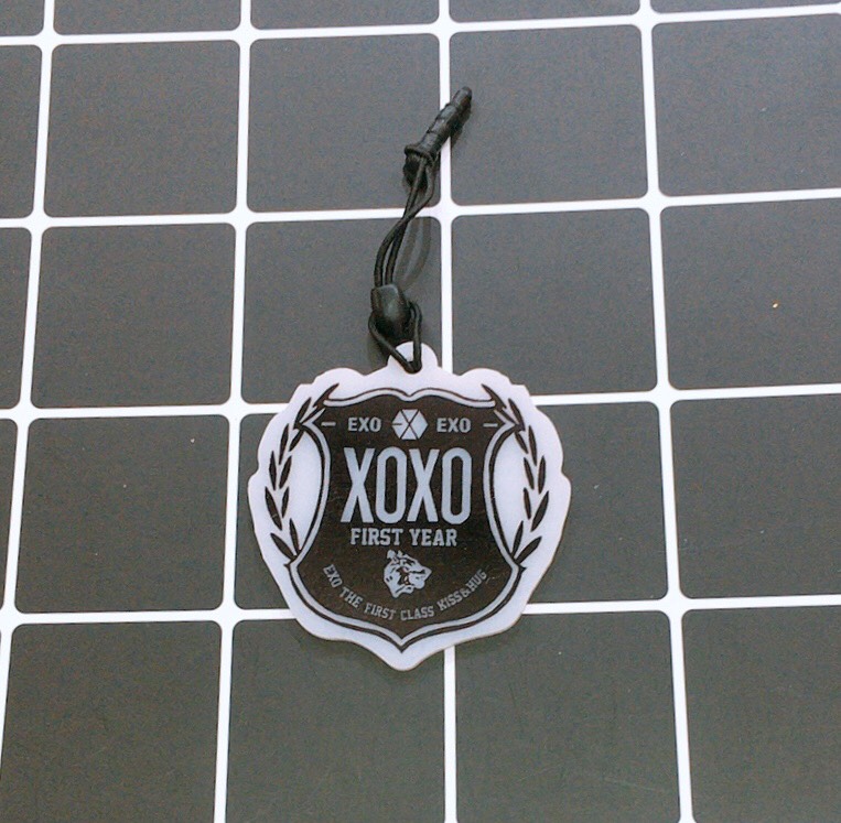 Móc khóa trong EXO combo 2 móc