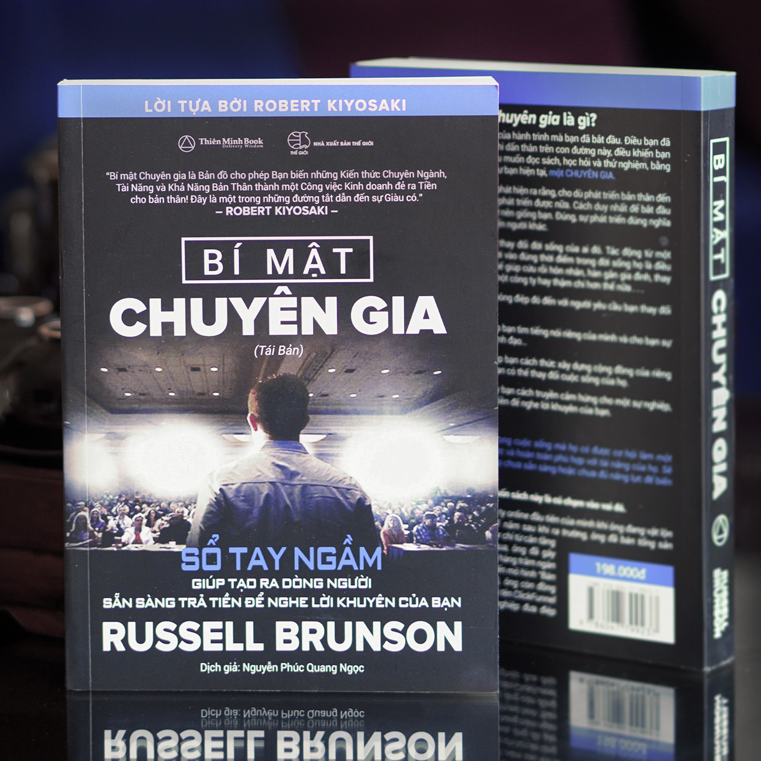 Bí Mật Chuyên Gia của tác giả Russell Brunson