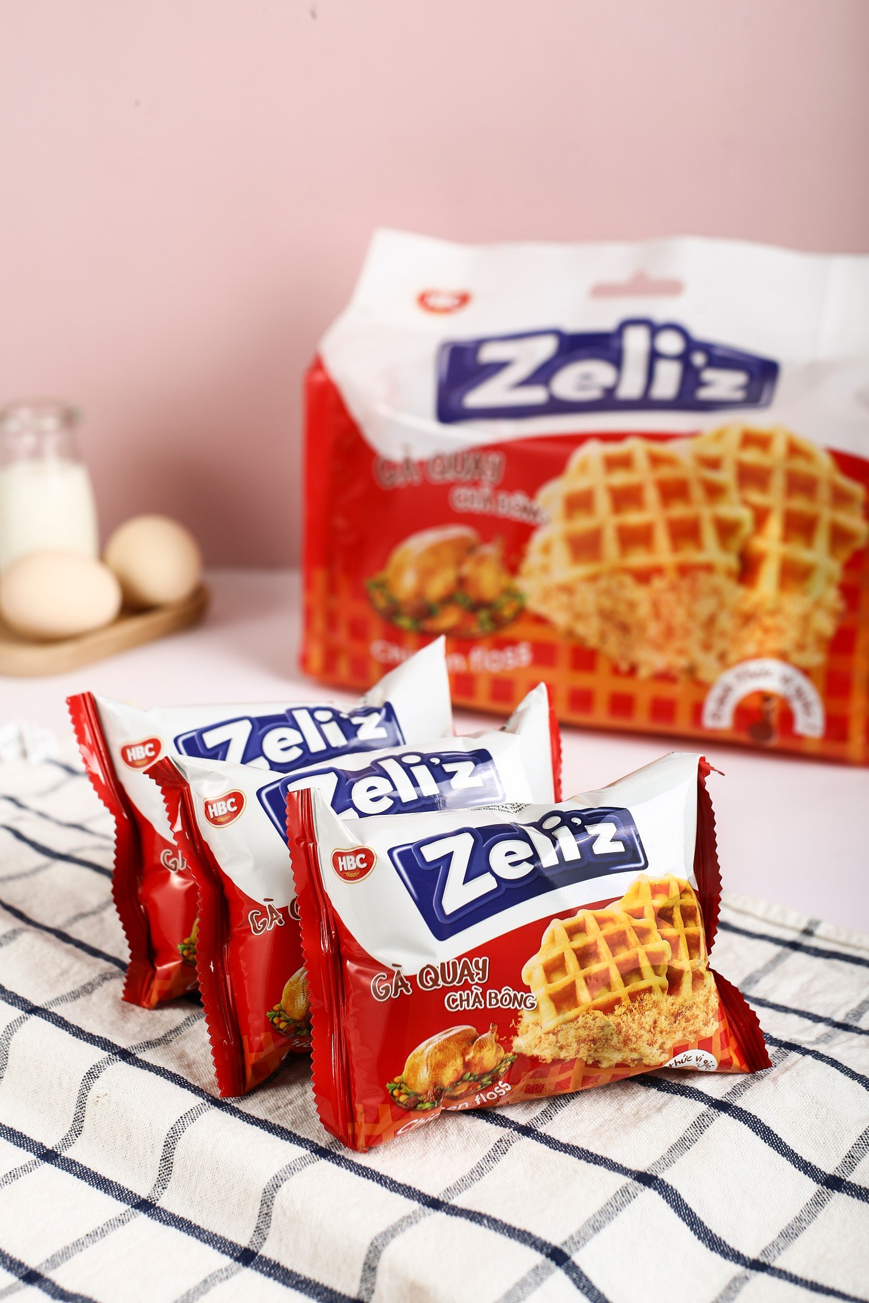 Bánh Gà Quay Chà Bông Zeli'z - HBC Foods - 156Gr/Túi - Hàng chính hãng