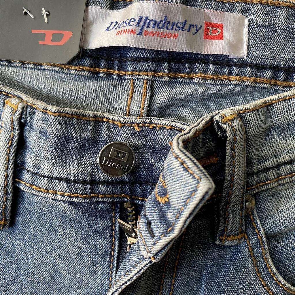 Quần Jean Nam Rách Ống Côn Slim Fit Màu Bụi