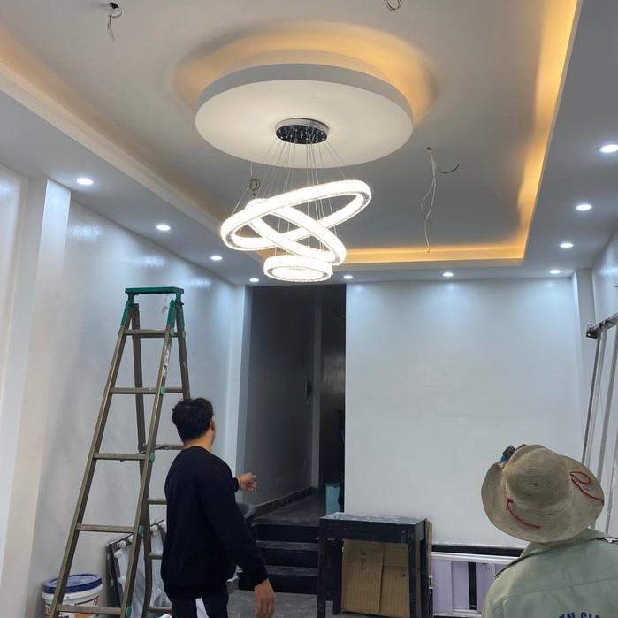 Đèn thả pha lê 3 vòng to sang trọng kiểu dáng Bắc Âu hiện đại 3 chế độ ánh sáng
