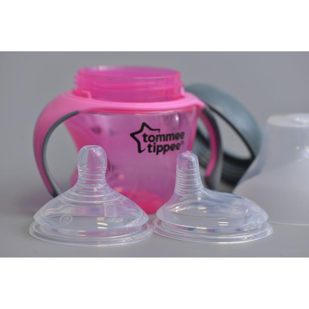 Ly uống nước đầu núm ti cho trẻ nhỏ 150ml tommee tippe , cho bé từ 4 tháng tuổi trở lên.