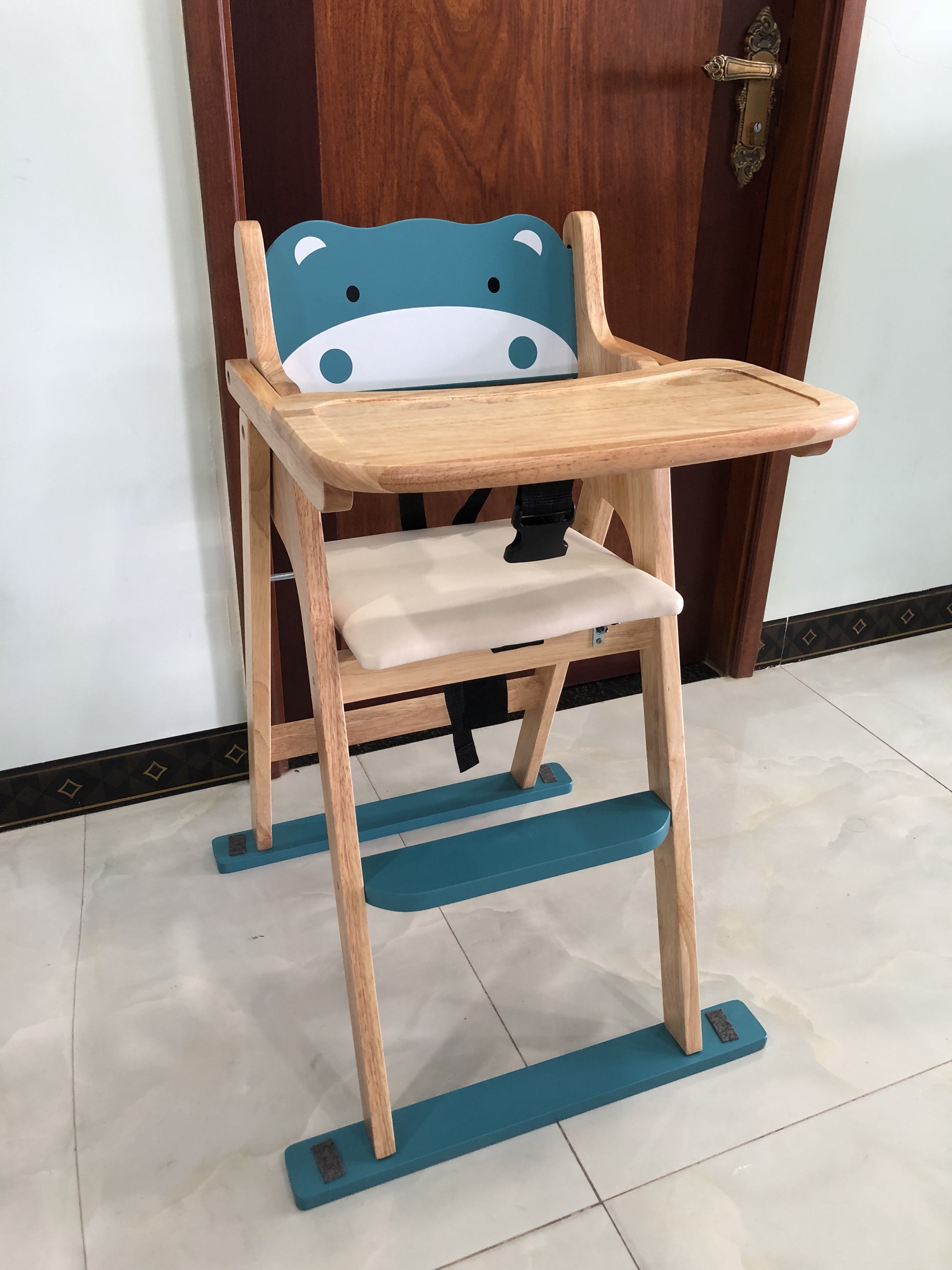 Ghế cho bé ngồi ăn bột, ăn dặm