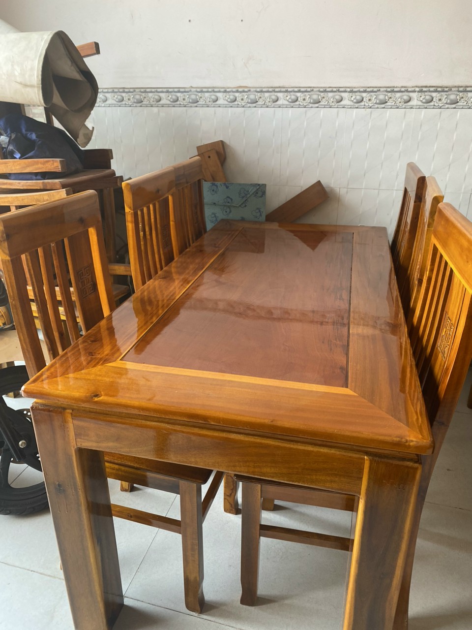 Bàn ăn gỗ tràm 6 ghế cao cấp