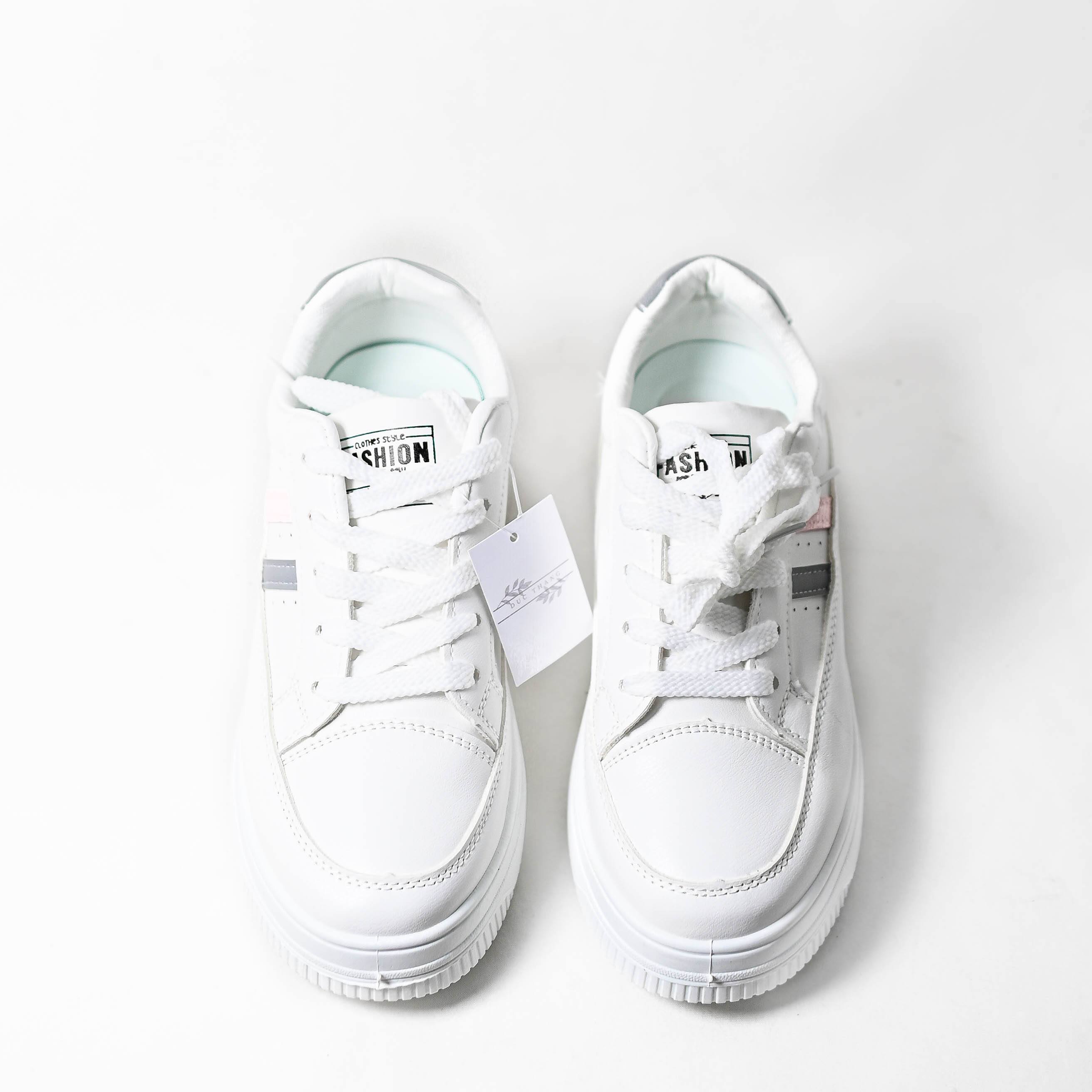 Giày thể thao nữ