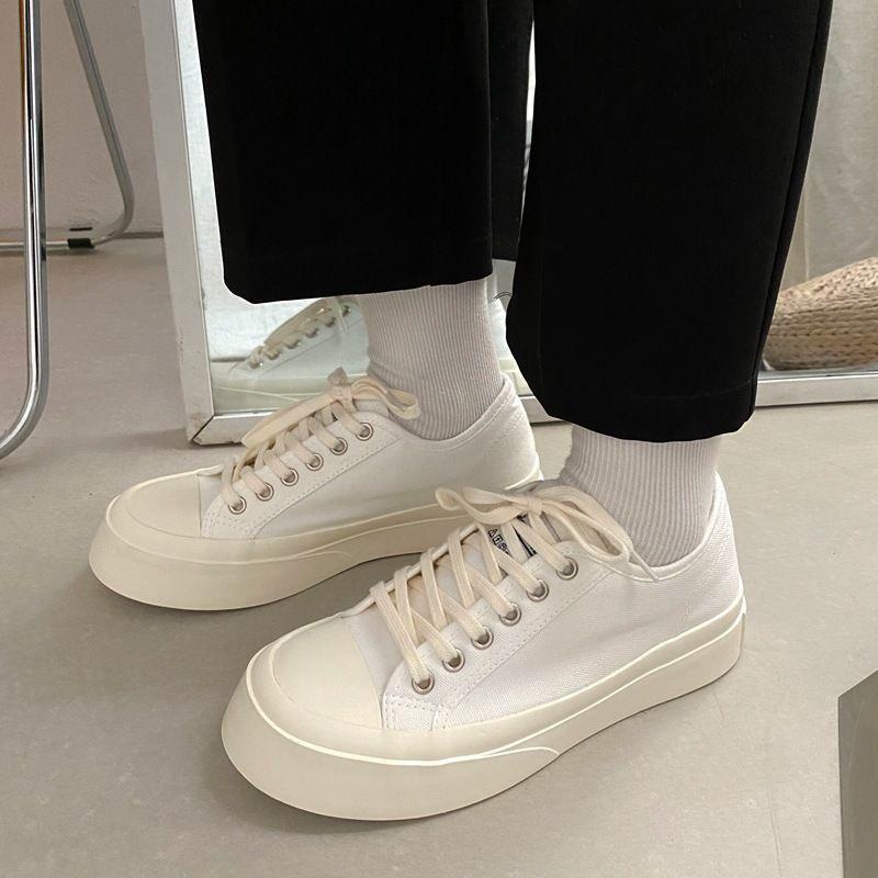 Giày thể thao nữ Ulzzang đế bằng bánh mì vải mềm màu đen trắng năng động - hot trend đẹp