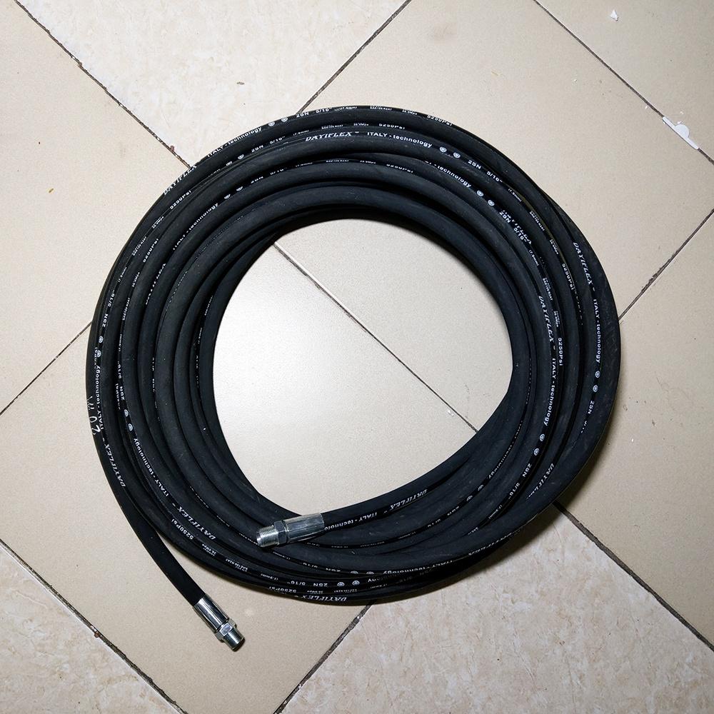 Dây rửa xe cao áp 2 lõi thép phi 8 dây trơn 5/16 đã ép cốt ren 17mm ở 2 đầu dây dài 15 mét