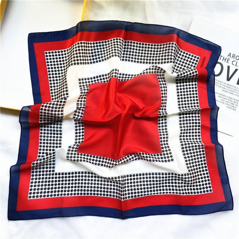 Khăn lụa vuông đa năng phối chấm bi dễ thương AKL64 (60x60cm)