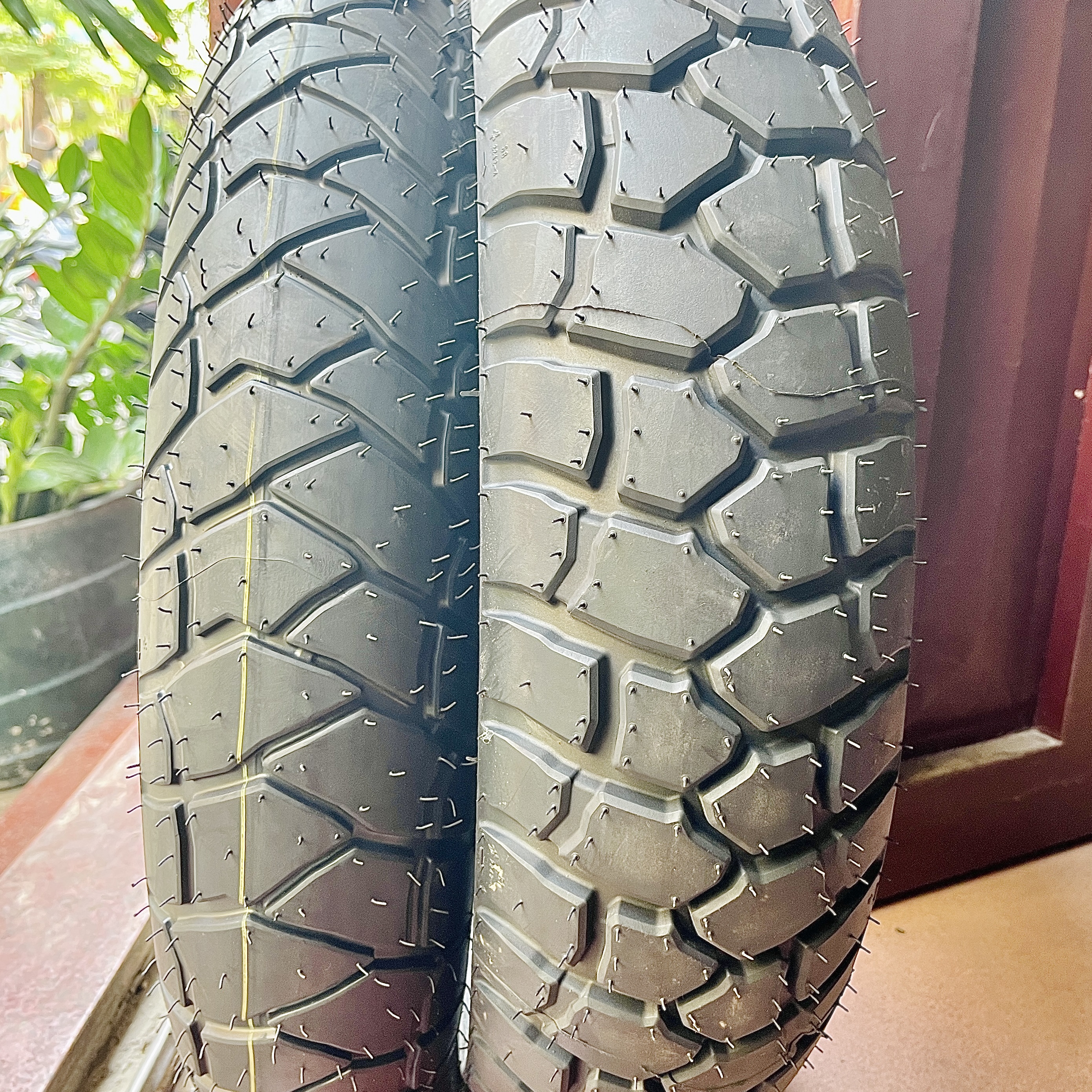 Vỏ xe motor phân khối lớn PKL Michelin Anakee Adventure 90/110/120/150/170 vành/mâm 17/18/19/21 inch (Thái Lan), không ruột (TL)