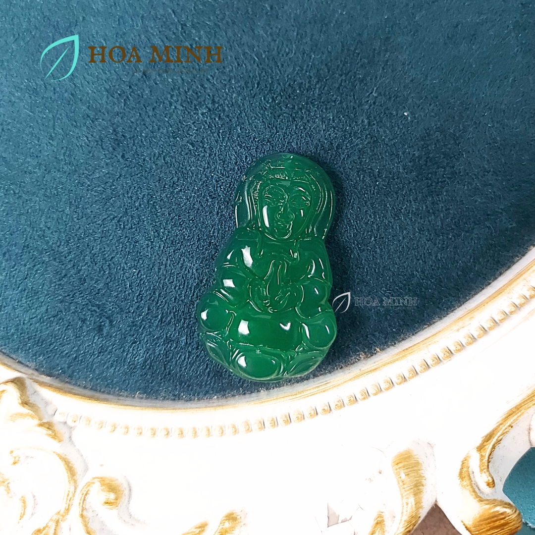 Mặt dây chuyền đá Mã Não A Phật Bà Quan Âm size 36.8x21mm phong thái từ bi, điềm nhiên may mắn