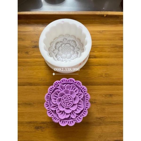 Khuôn cốc 2d hoa tròn thọ giữa 150g và 200g