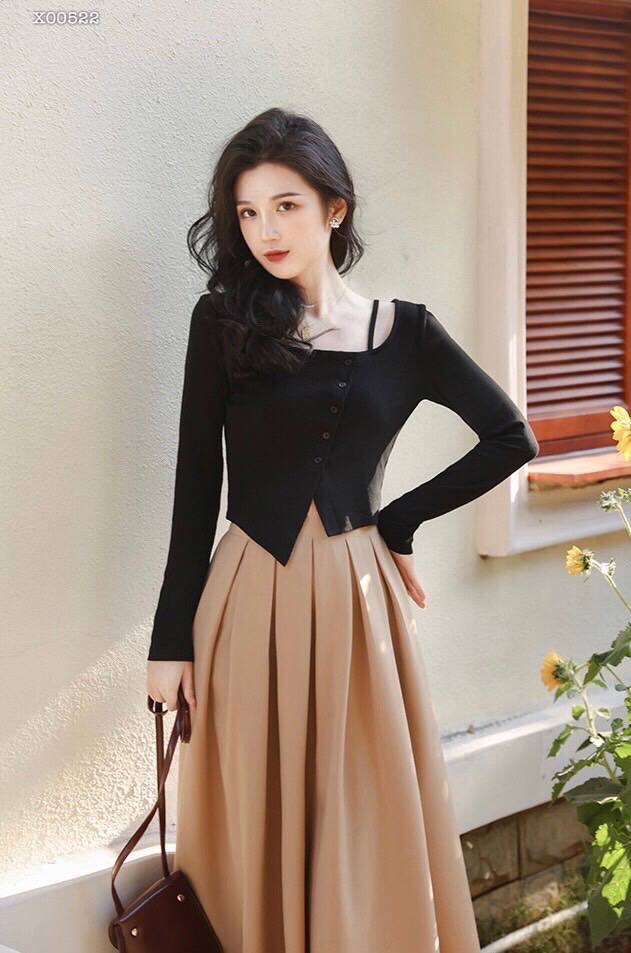 SET ÁO CROPTOP THUN ÔM CỔ U TRƠN TAY DÀI + CHÂN VÁY DÀI SUÔNG TRƠN XẾP LY NHẸ DẠO PHỐ DỰ TIỆC