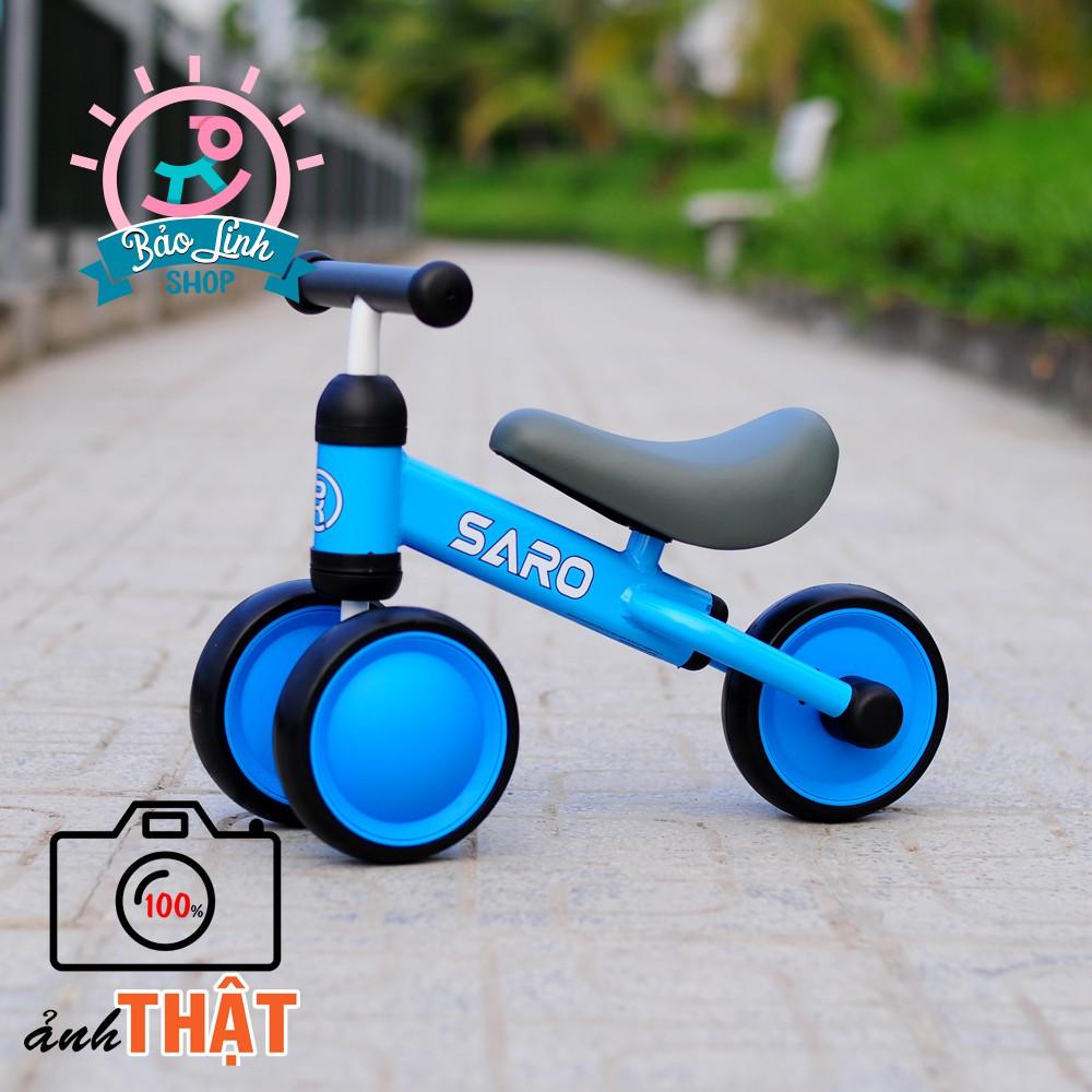 Xe thăng bằng chòi chân 3 bánh Saro CHÍNH HÃNG cho bé 9-18 tháng