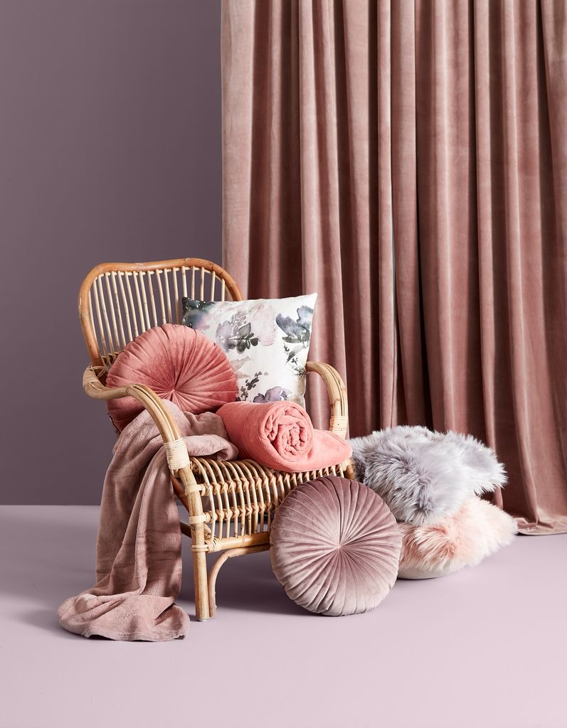 Gối trang trí | JYSK Taks | giả lông acrylic/polyester | nhiều màu | D40xR40cm