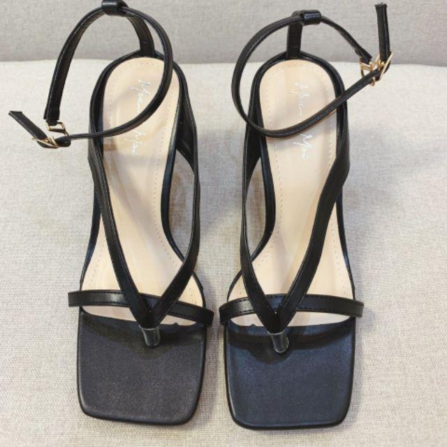 Sandal gót nhọn quai kẹp hot