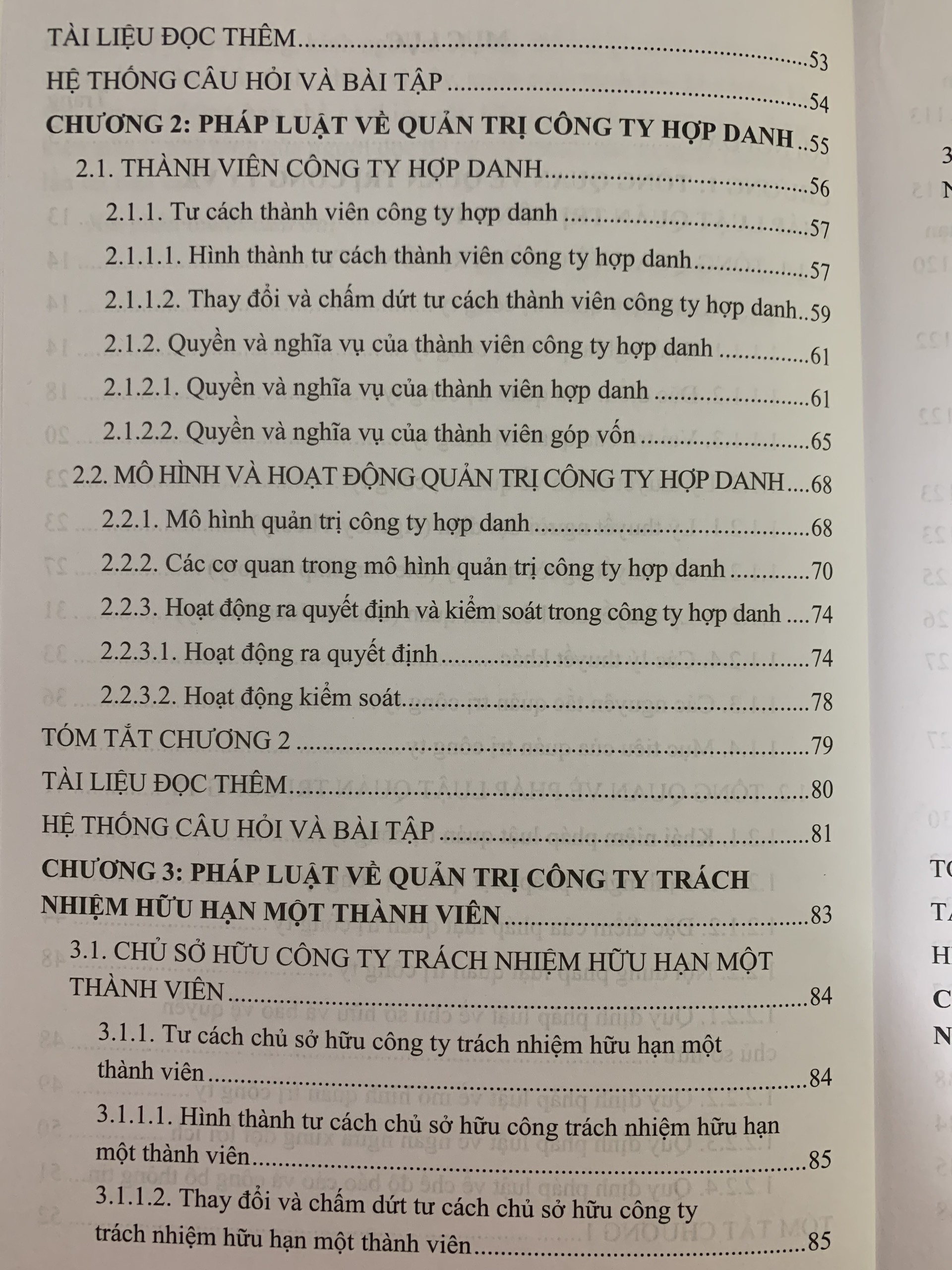 Giáo Trình Pháp Luật Quản Trị Công Ty - TS. Bùi Hữu Toàn