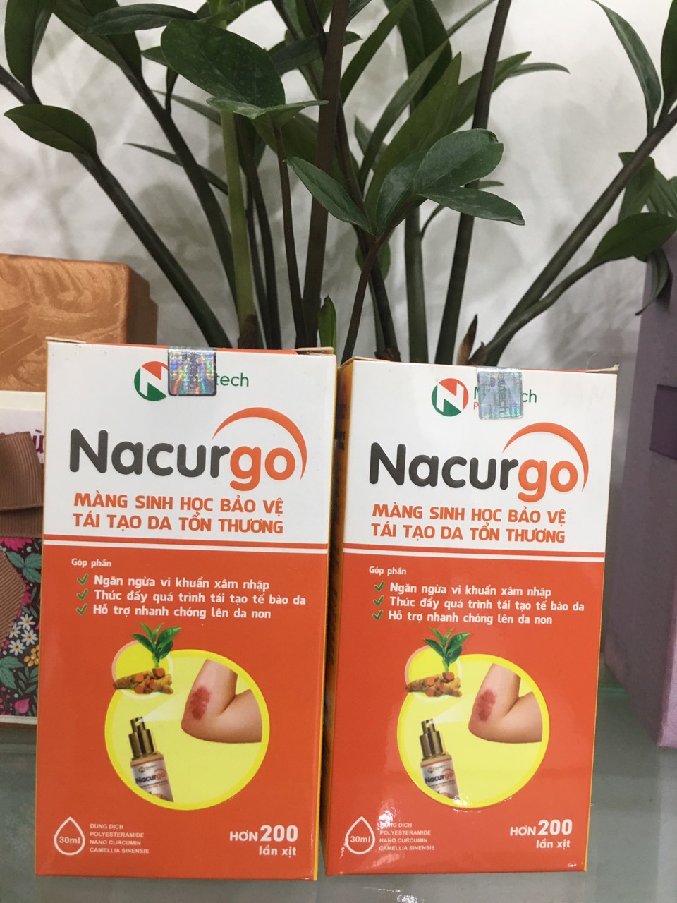 Dung dịch xịt NACURGO- Màng sinh học bảo vệ tái tạo da tổn thương