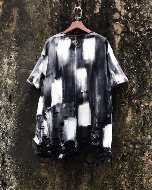 ÁO “TVD WHITE DOT TEE”